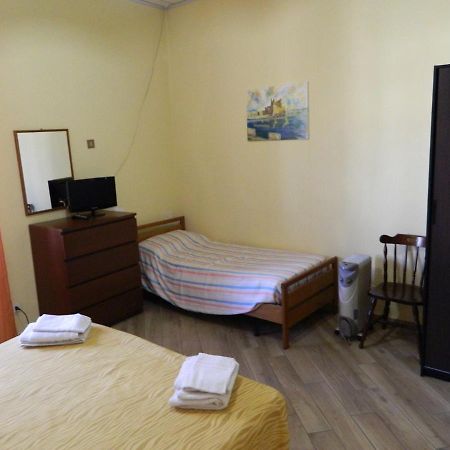 La Casetta Arancione Nell'Aeroporto Di Napoli Apartamento Exterior foto