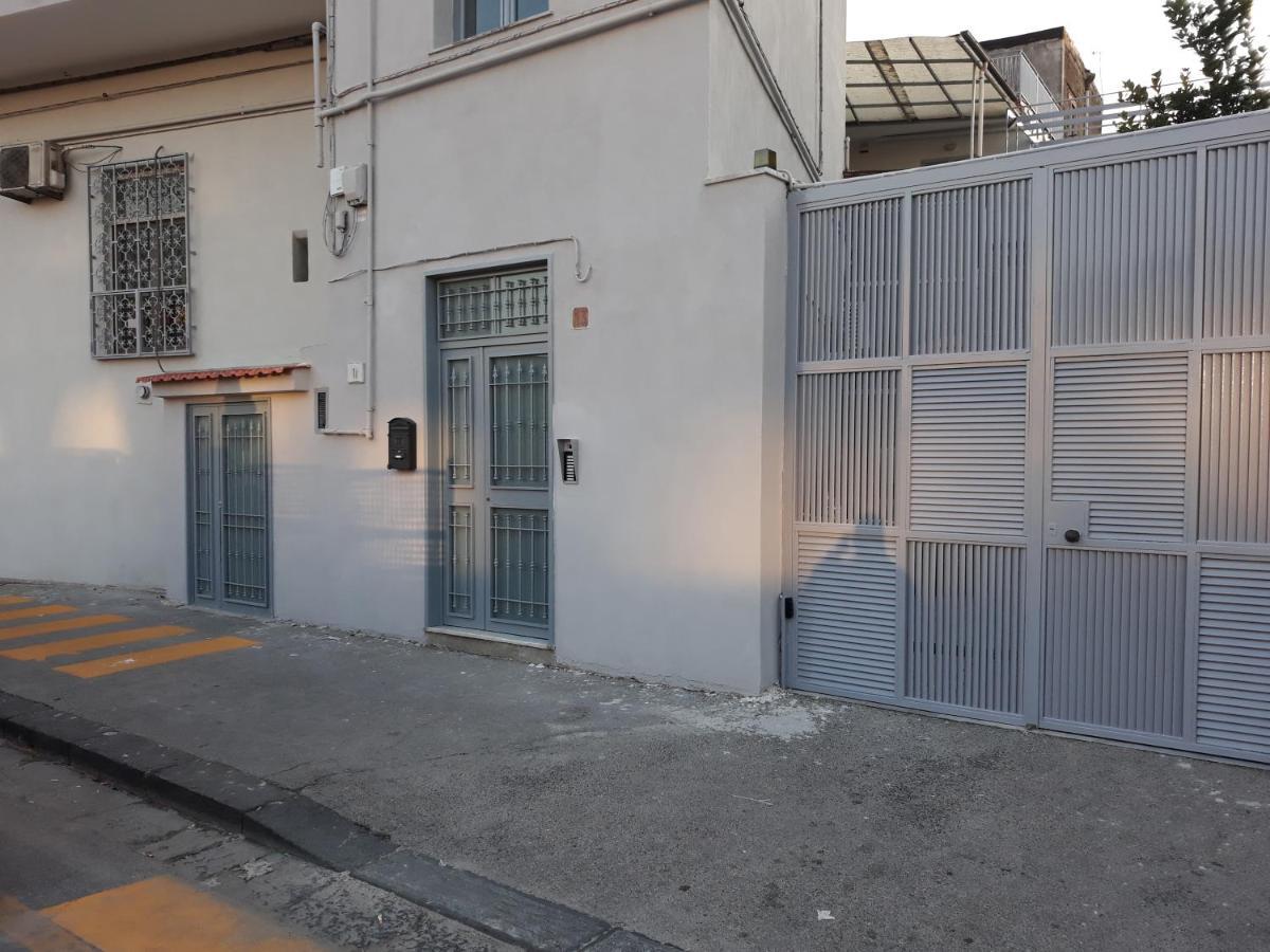 La Casetta Arancione Nell'Aeroporto Di Napoli Apartamento Exterior foto