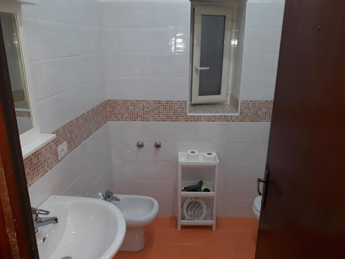 La Casetta Arancione Nell'Aeroporto Di Napoli Apartamento Exterior foto